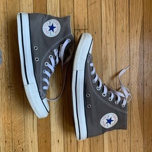 Converse hi high top sneakers canvas chuck taylor gray women’s 9 lace up